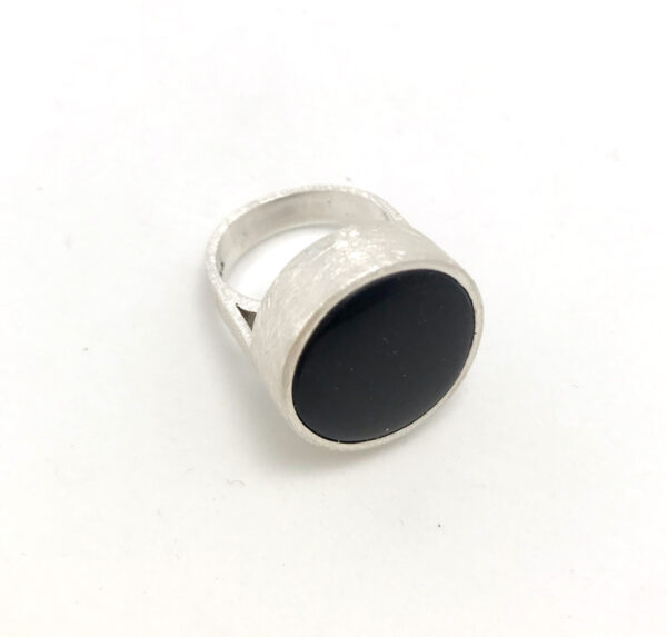 Anillo obsidiana
